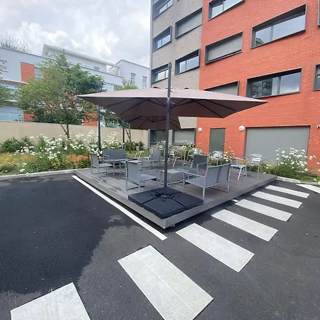 Les Portes De Paris Apartahotel 3*